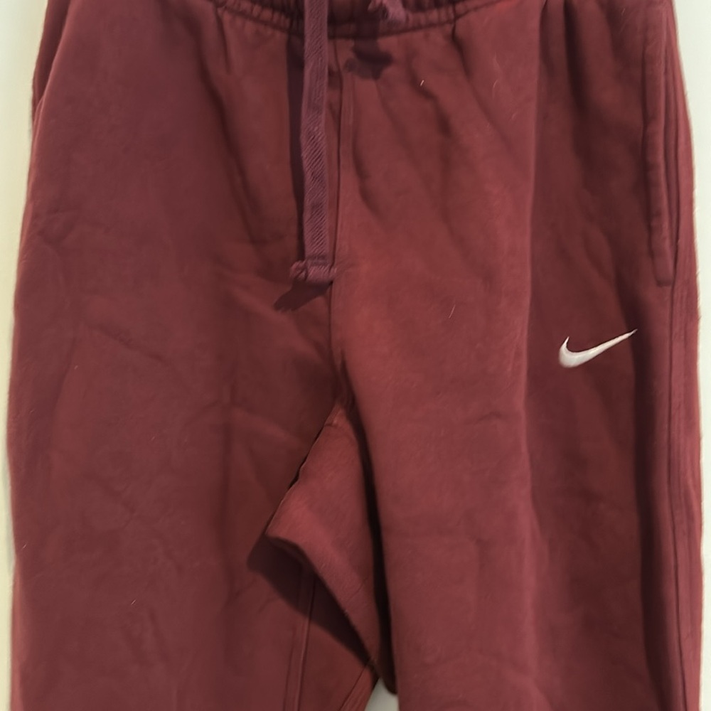 NIKE sweatpants size large maroon type color so soft and comfy - Picture 5 of 11